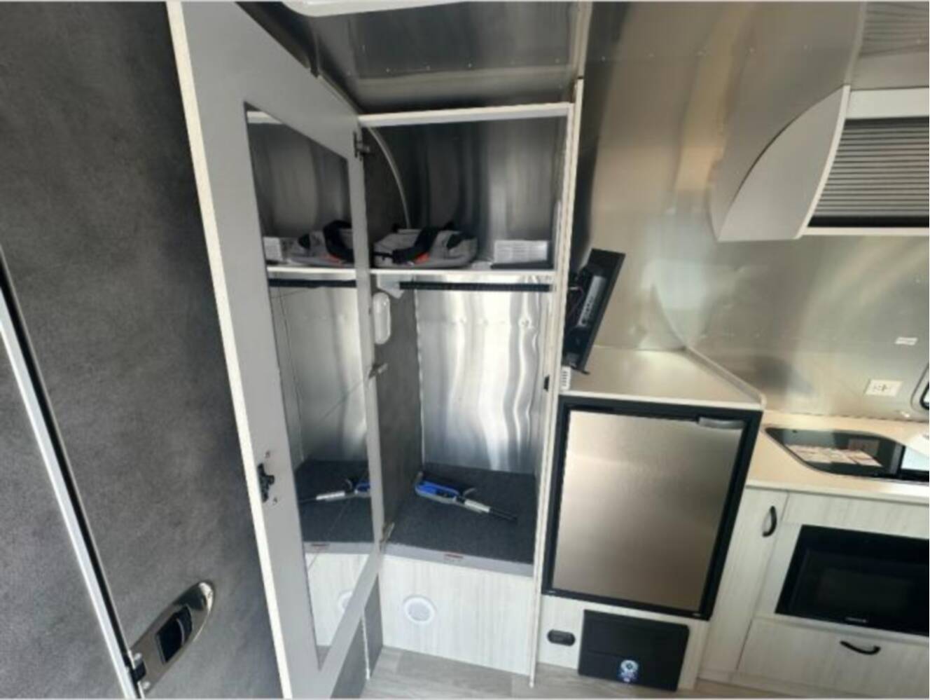 A photo of this 2024 Airstream Bambi 22FB