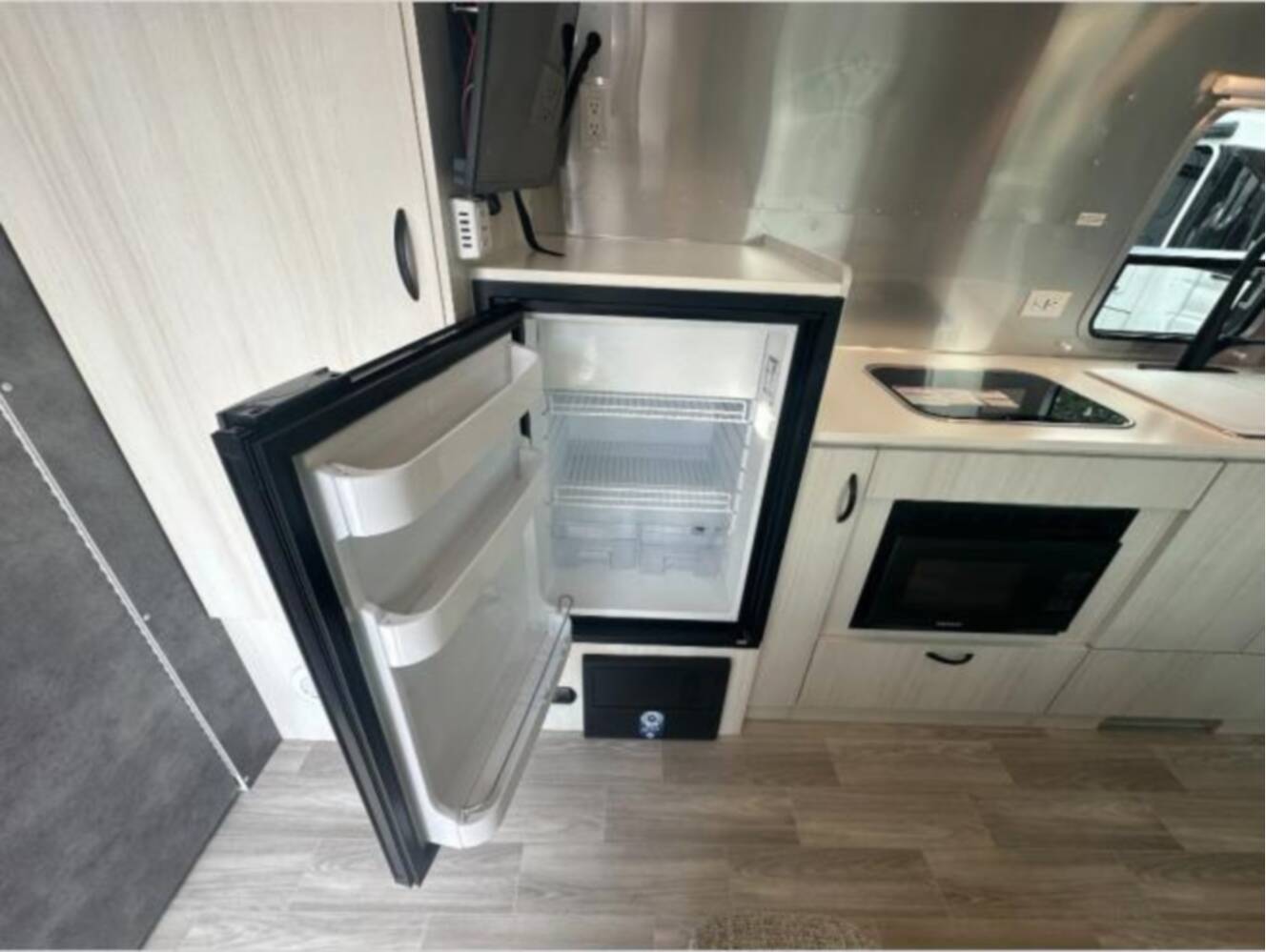 A photo of this 2024 Airstream Bambi 22FB