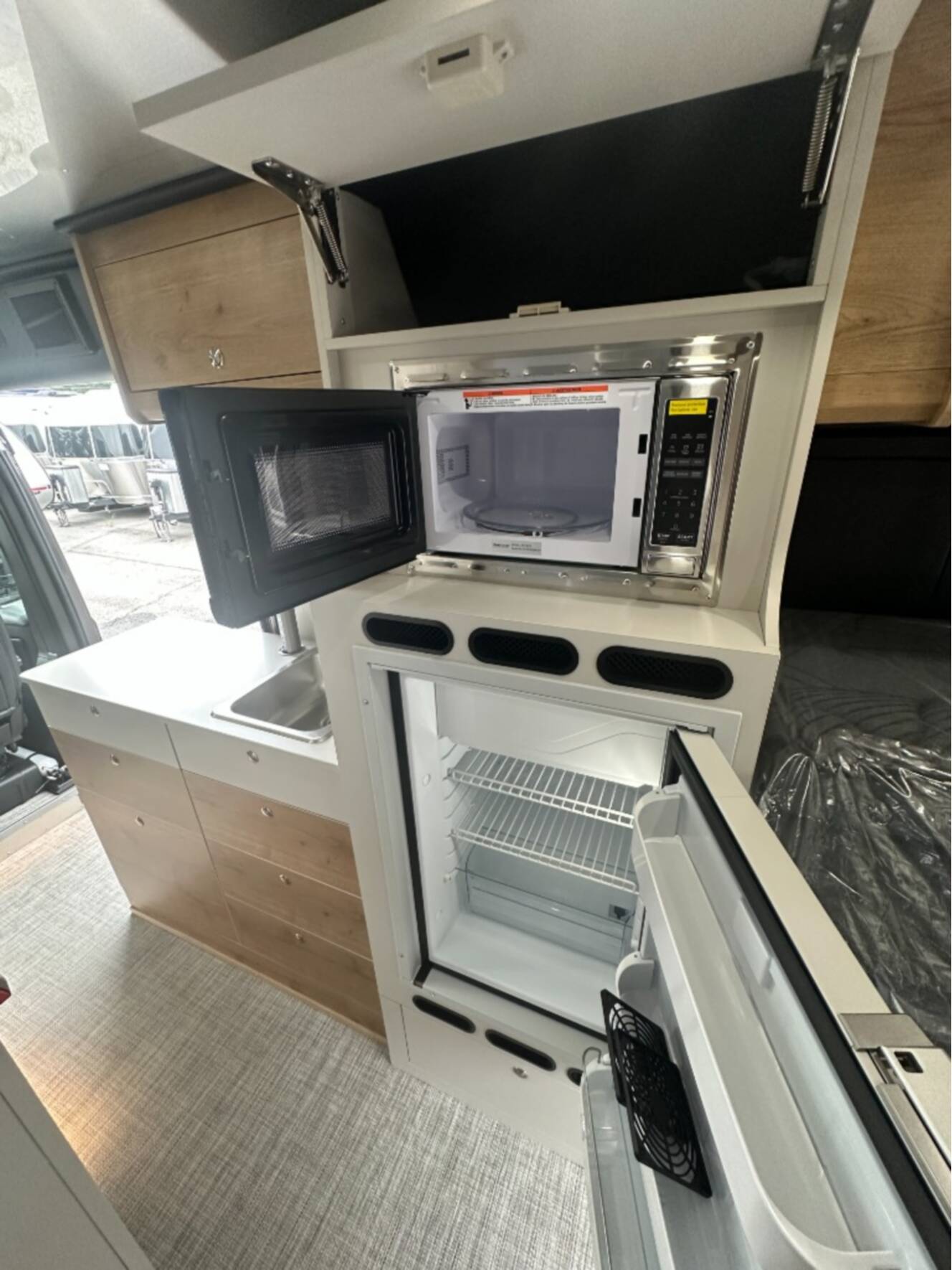 A photo of this 2027 Airstream Rangeline 21PS