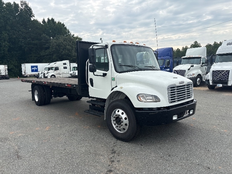 2020 FREIGHTLINER BUSINESS CLASS M2 106 in Mebane, NC