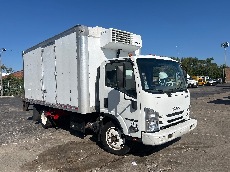 2019 ISUZU NRR in Melrose Park, IL