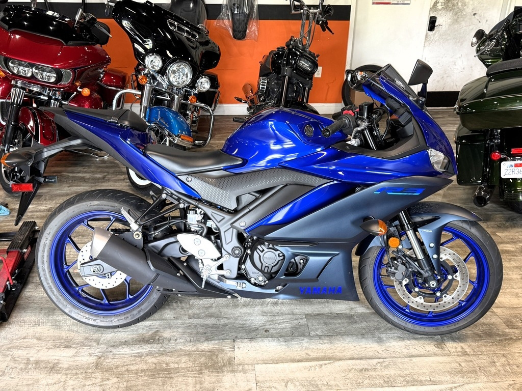 2023 Yamaha YZF R3 R3 in Zieglerville, PA