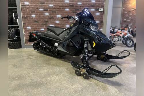 2026 Polaris ProStar S4 INDY XC 137 Gloss Black / Blue Dusk in dimondale MI