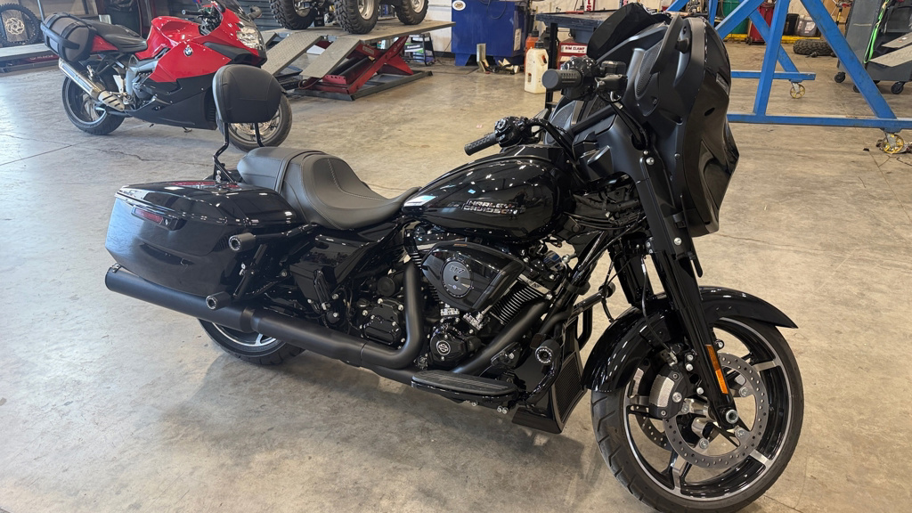 2024 Harley-Davidson Street Glide in Sublimity, OR
