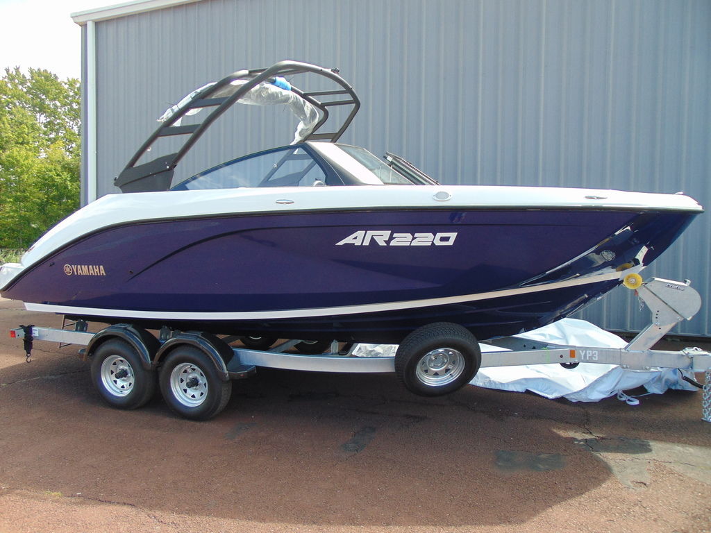 2027 Yamaha Marine AR220 in quakertown PA
