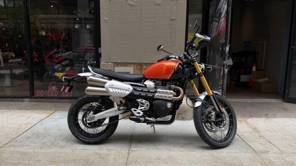 2025 Triumph Scrambler 1200 XE Baja Orange / Phantom Black XE in New York, NY