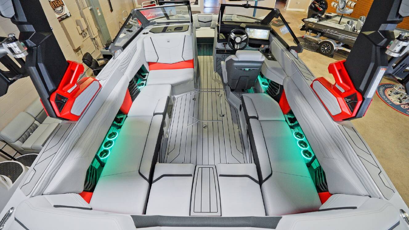 A photo of this 2025 Nautique G23