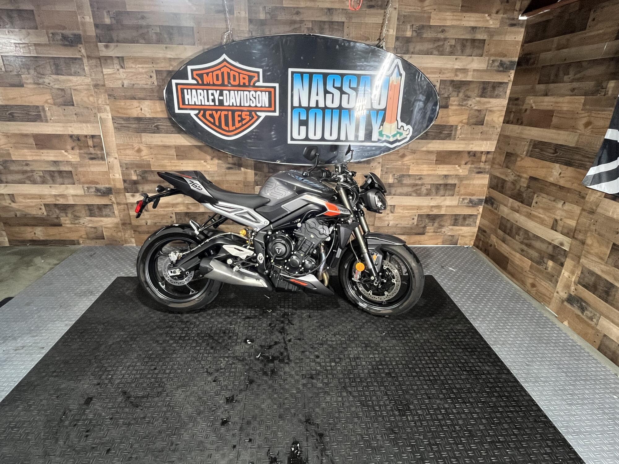 2024 Triumph Street Triple 765 RS RS in Bellmore, NY