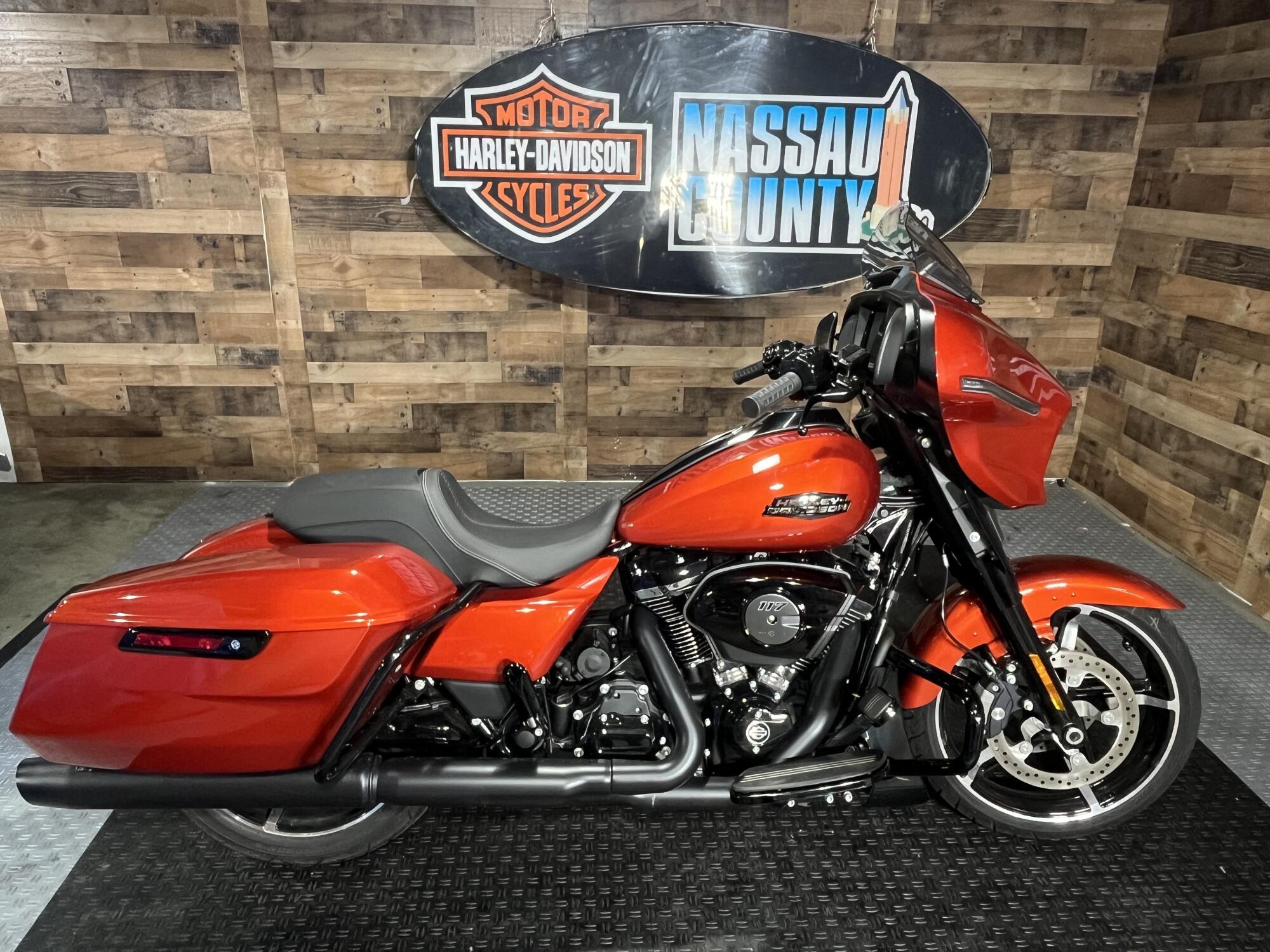 2024 Harley-Davidson Street Glide in Bellmore, NY