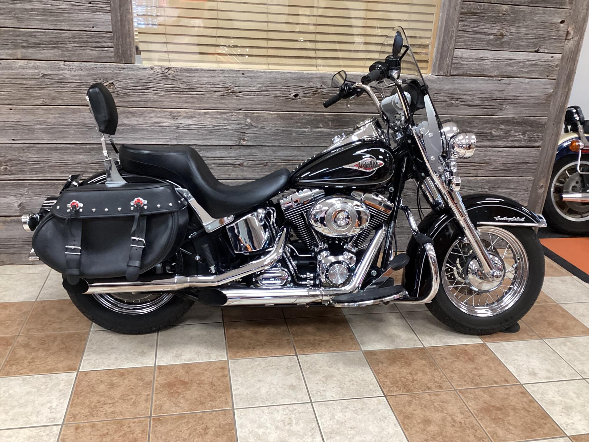 2011 Harley-Davidson Heritage Softail Classic CLASSIC in Bonduel, WI