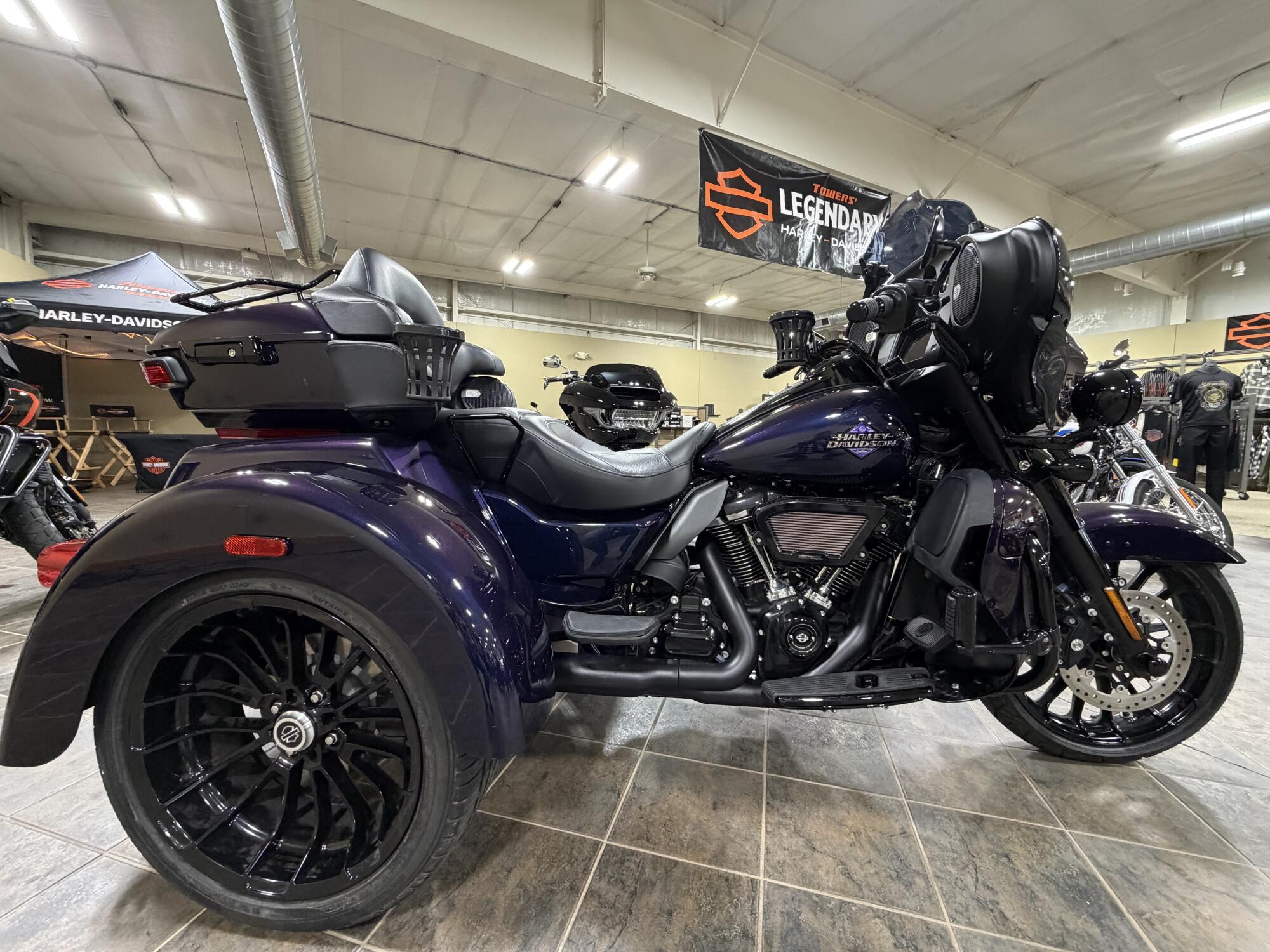 2025 Harley-Davidson Tri Glide Ultra ULTRA CLASSIC in Carroll, IA