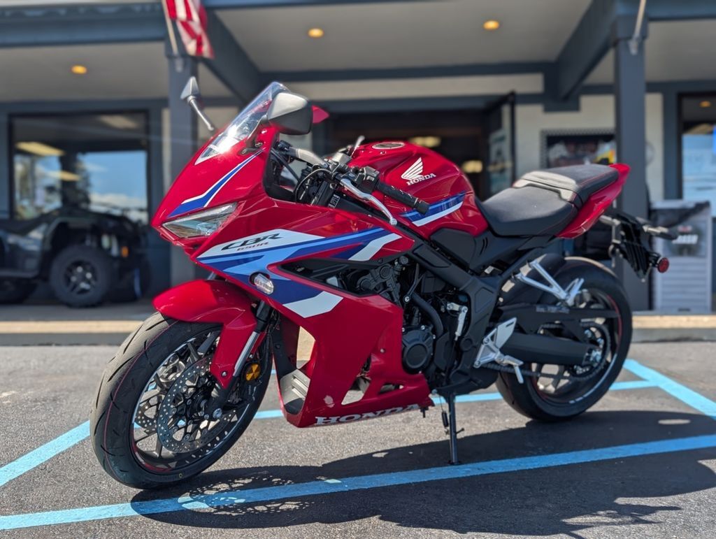 2026 Honda® CBR650R E-Clutch BASE in Brighton, MI