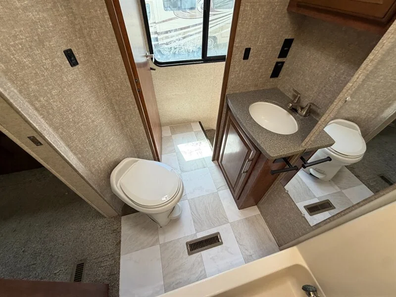 2018 Heartland 3712RDMB Gateway