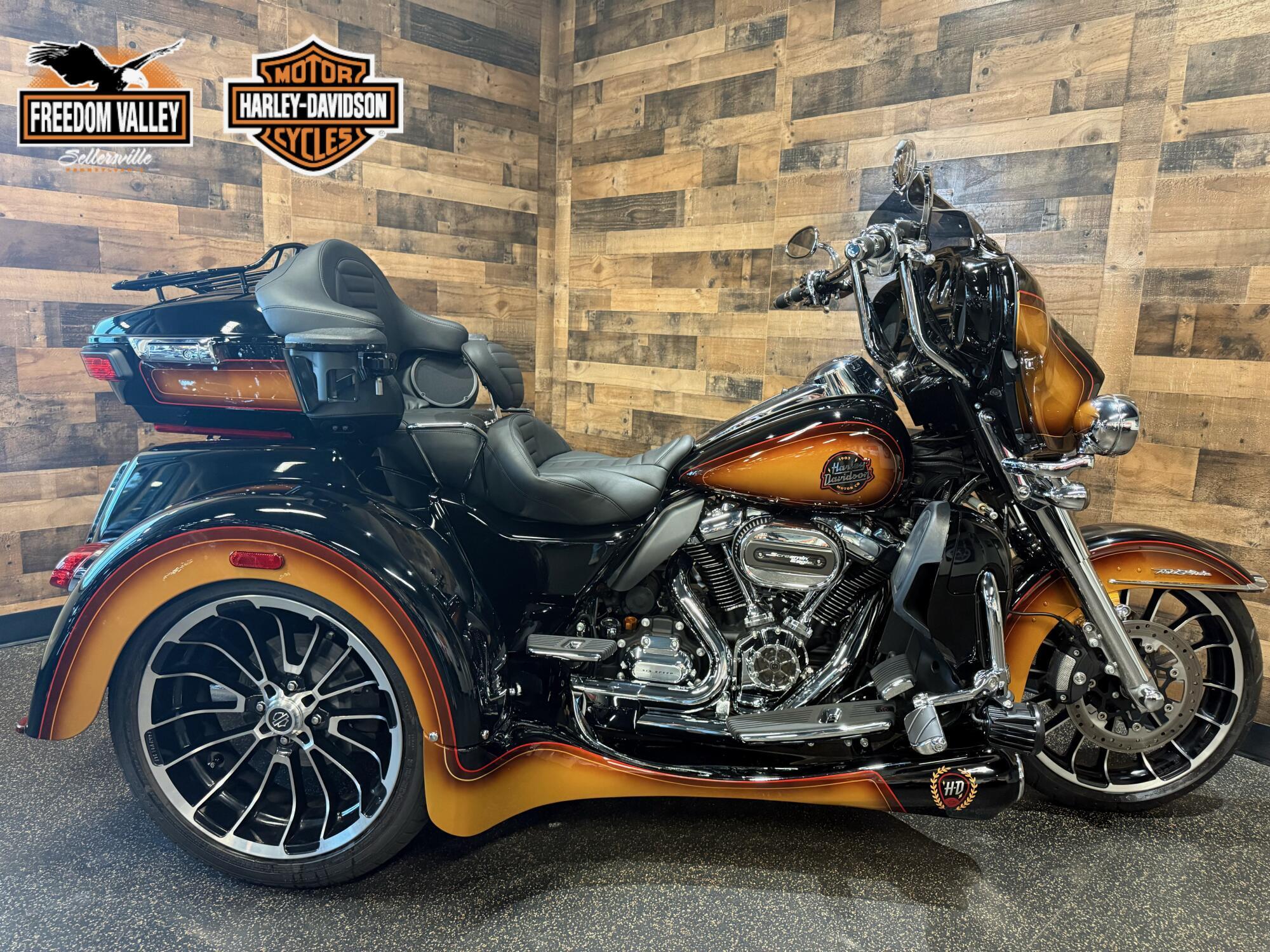 2024 Harley-Davidson Tri Glide Ultra ULTRA CLASSIC in Sellersville, PA