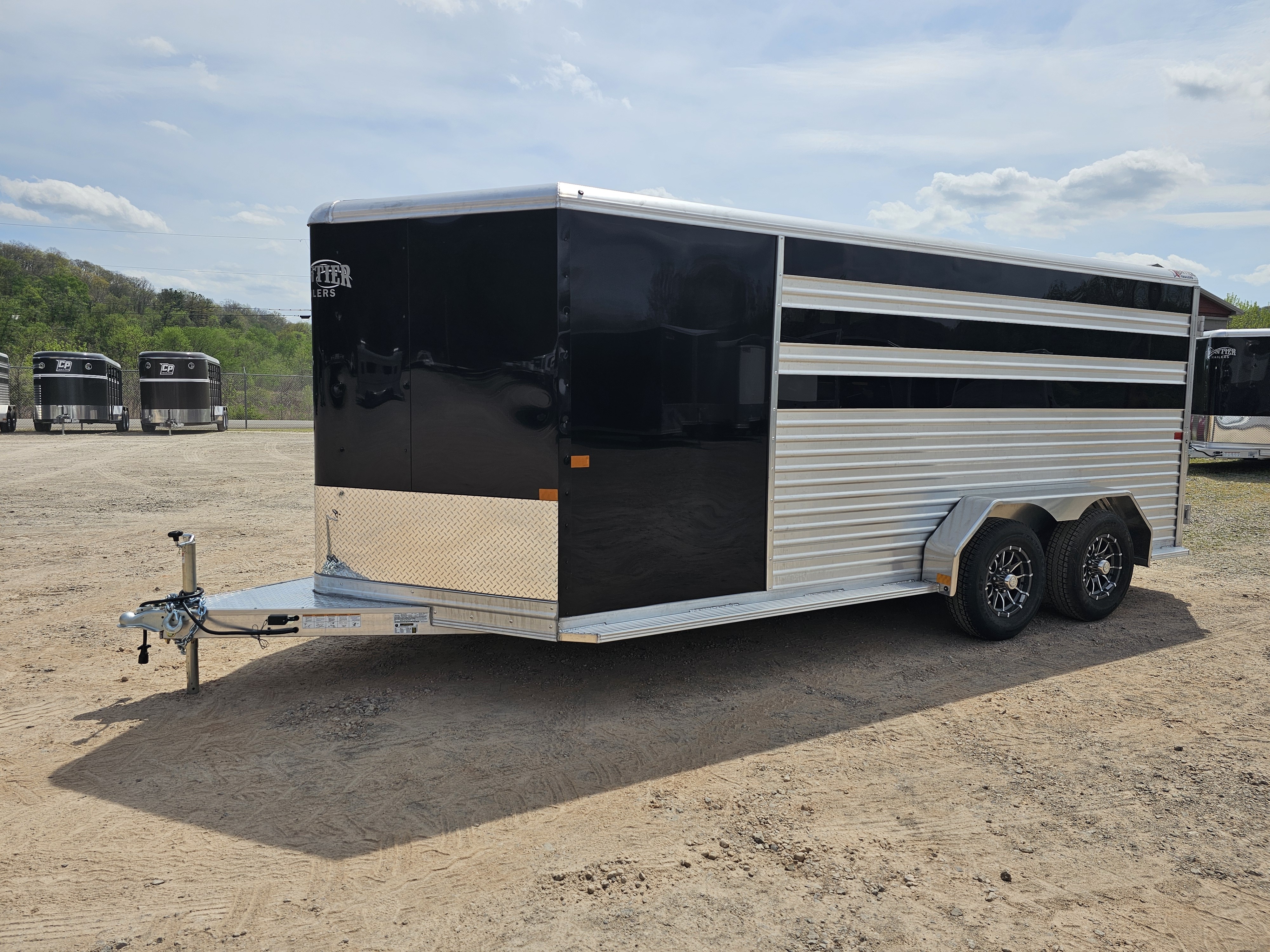 2026 Frontier Trailers 16' 6-Pen Livestock Trailer Labor Day Sale in Athens, OH