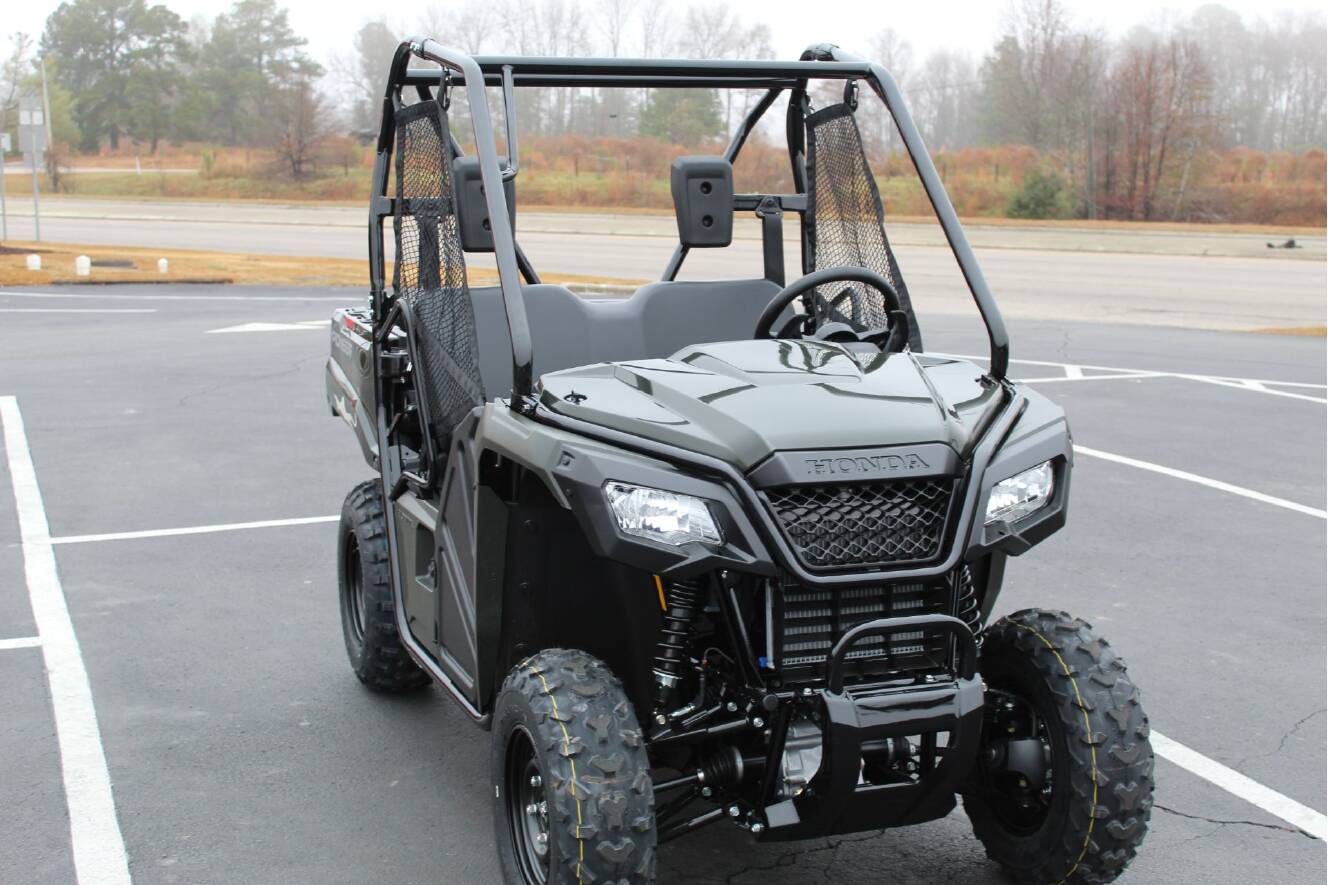 A photo of this 2026 Honda Pioneer 520