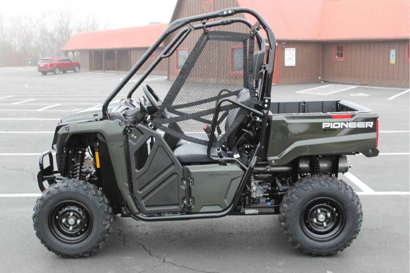 A photo of this 2026 Honda Pioneer 520