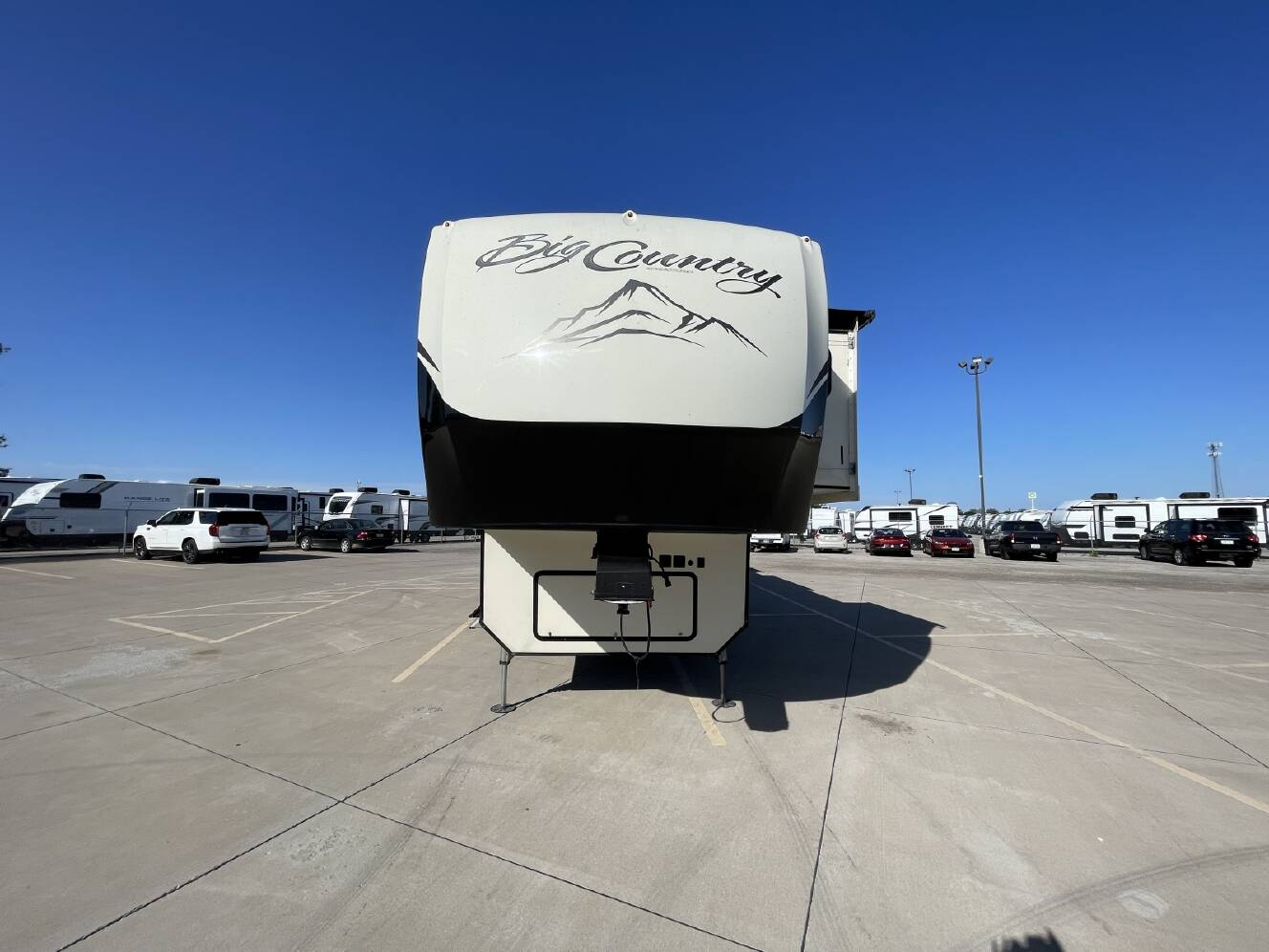 A photo of this 2018 Heartland BIG COUNTRY 4010RD