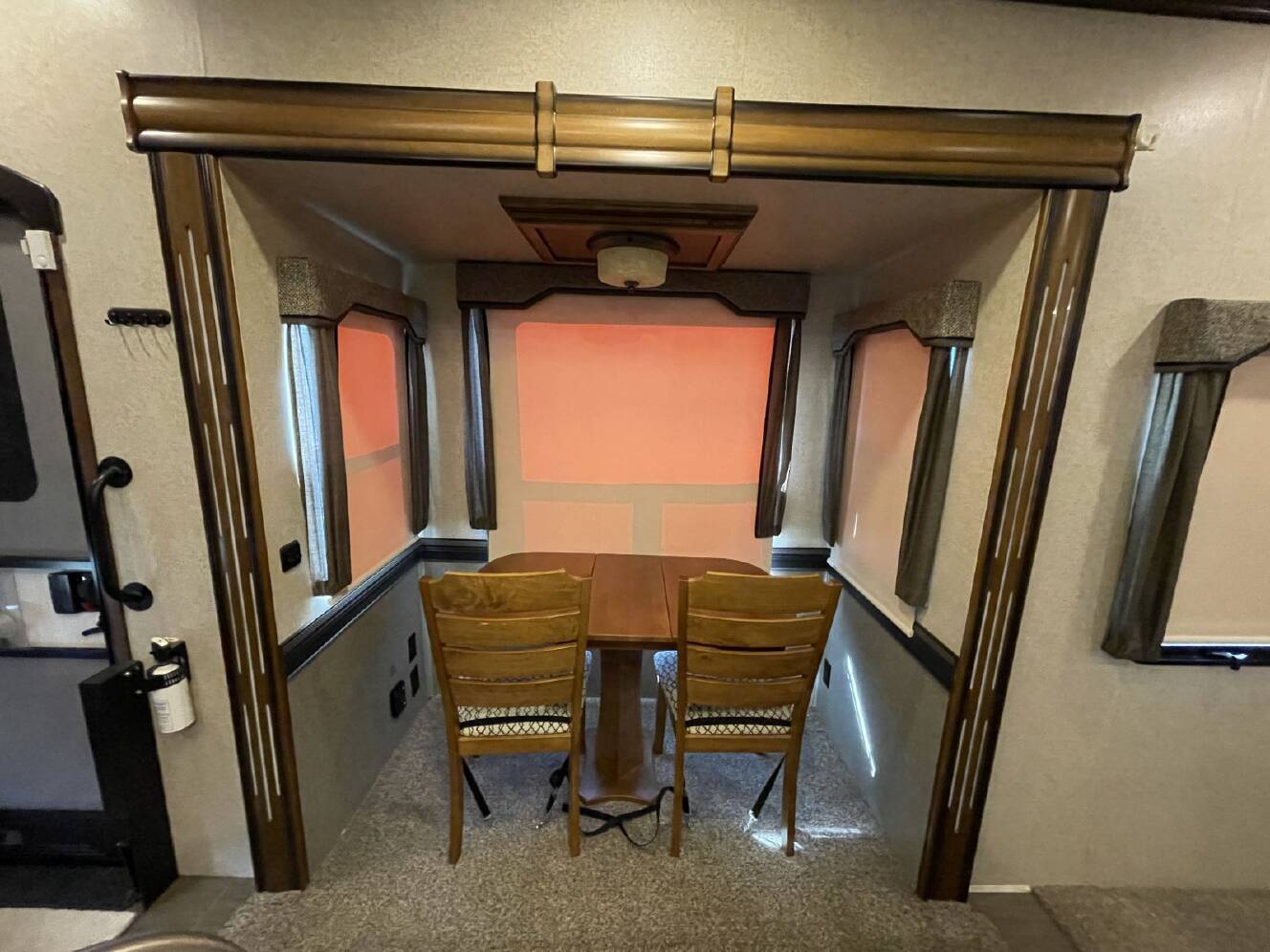 A photo of this 2018 Heartland BIG COUNTRY 4010RD