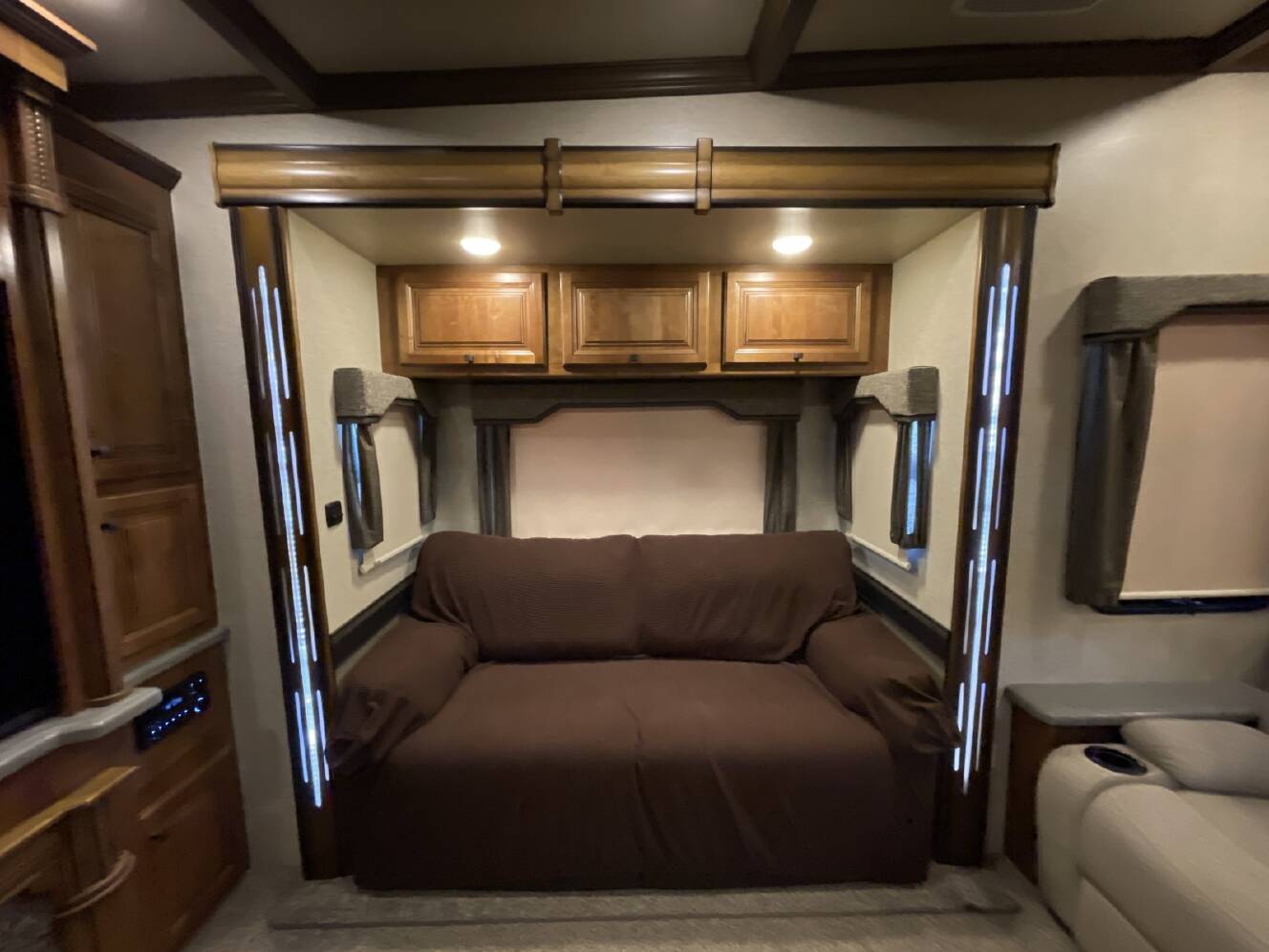 A photo of this 2018 Heartland BIG COUNTRY 4010RD