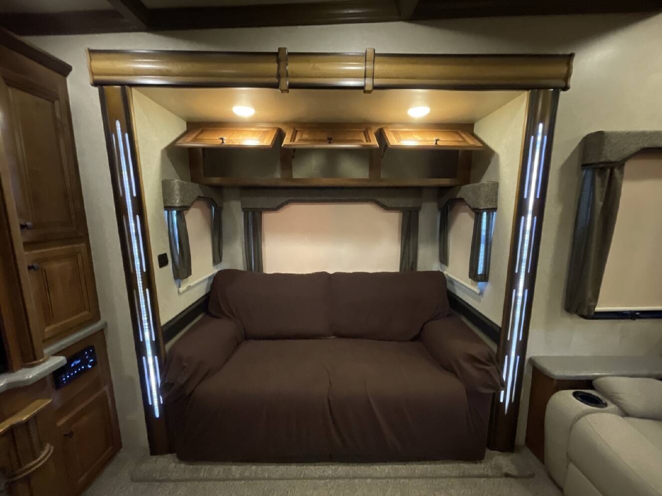 A photo of this 2018 Heartland BIG COUNTRY 4010RD