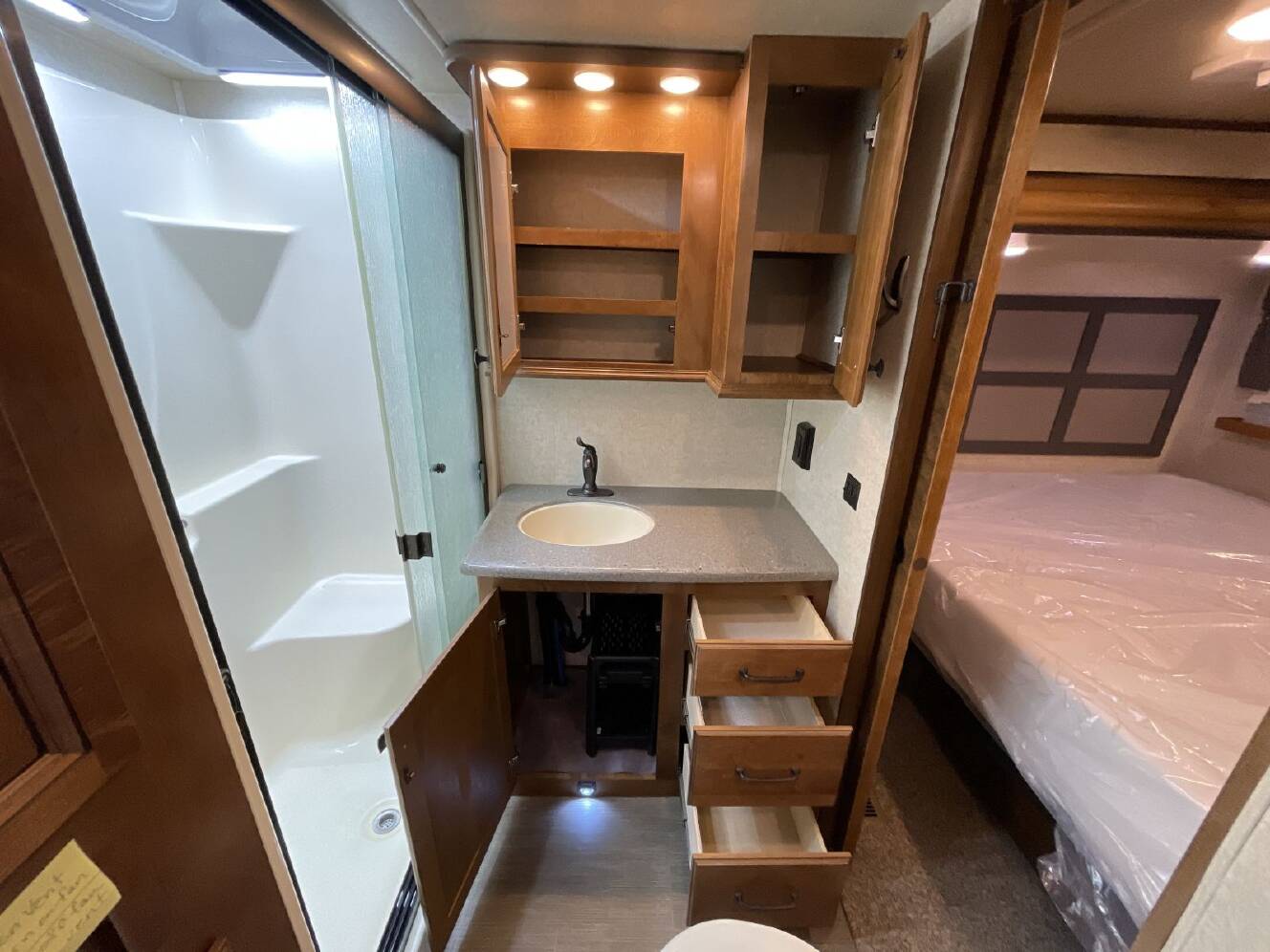 A photo of this 2018 Heartland BIG COUNTRY 4010RD