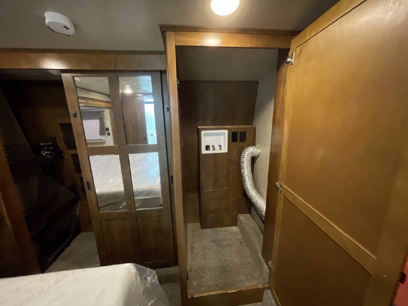 A photo of this 2018 Heartland BIG COUNTRY 4010RD