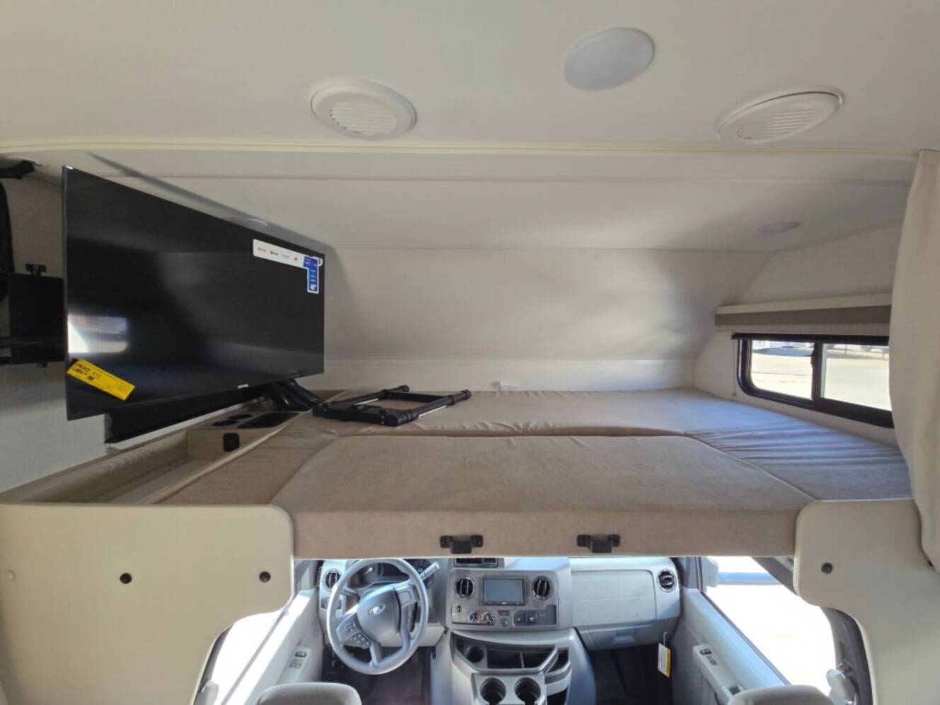 A photo of this 2026 East To West Entrada 3100FB