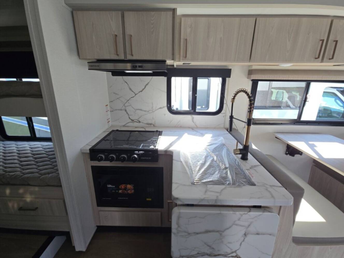 A photo of this 2026 East To West Entrada 3100FB