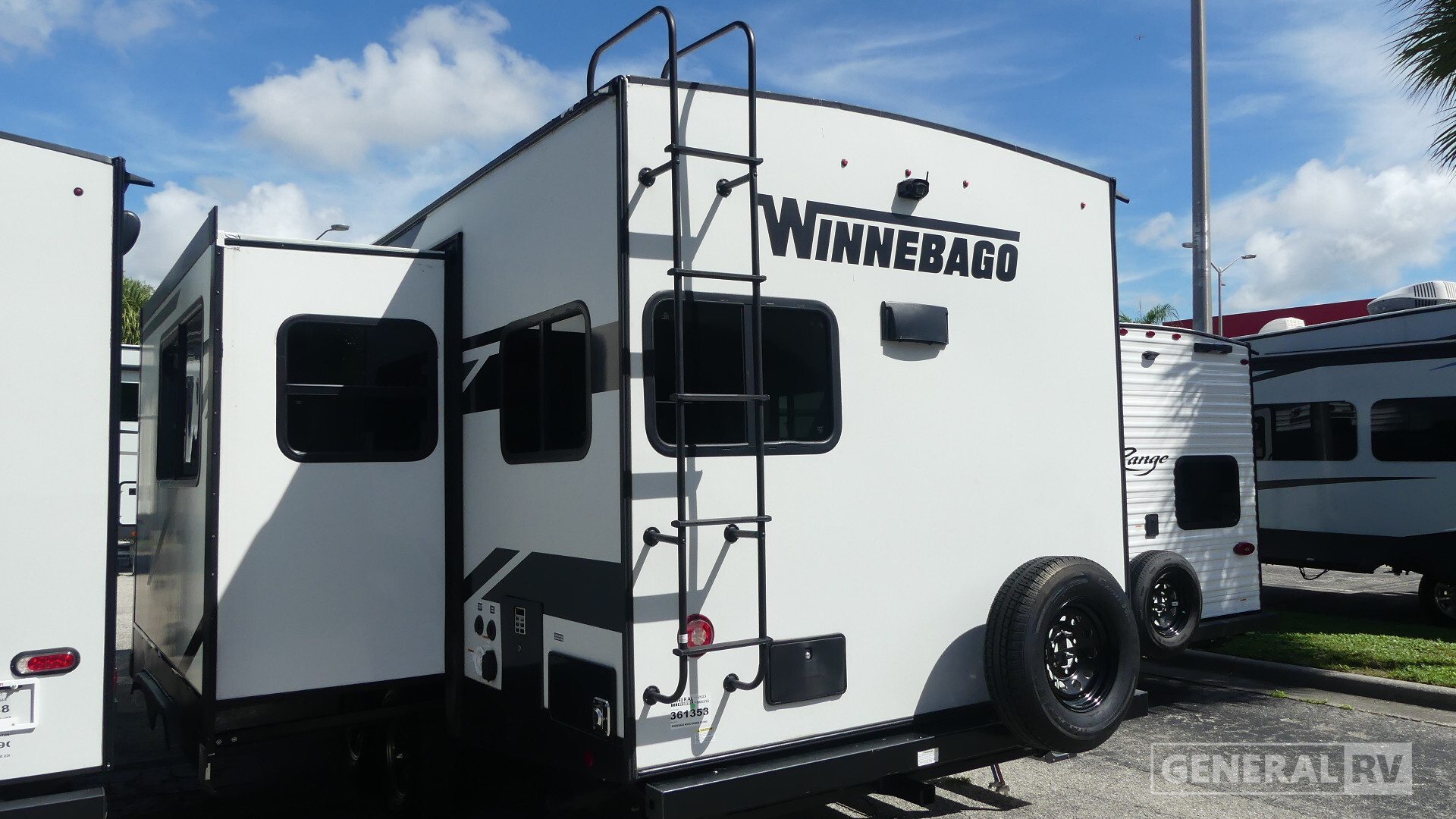 2023 Winnebago MINNIE 2529RG in fort myers FL