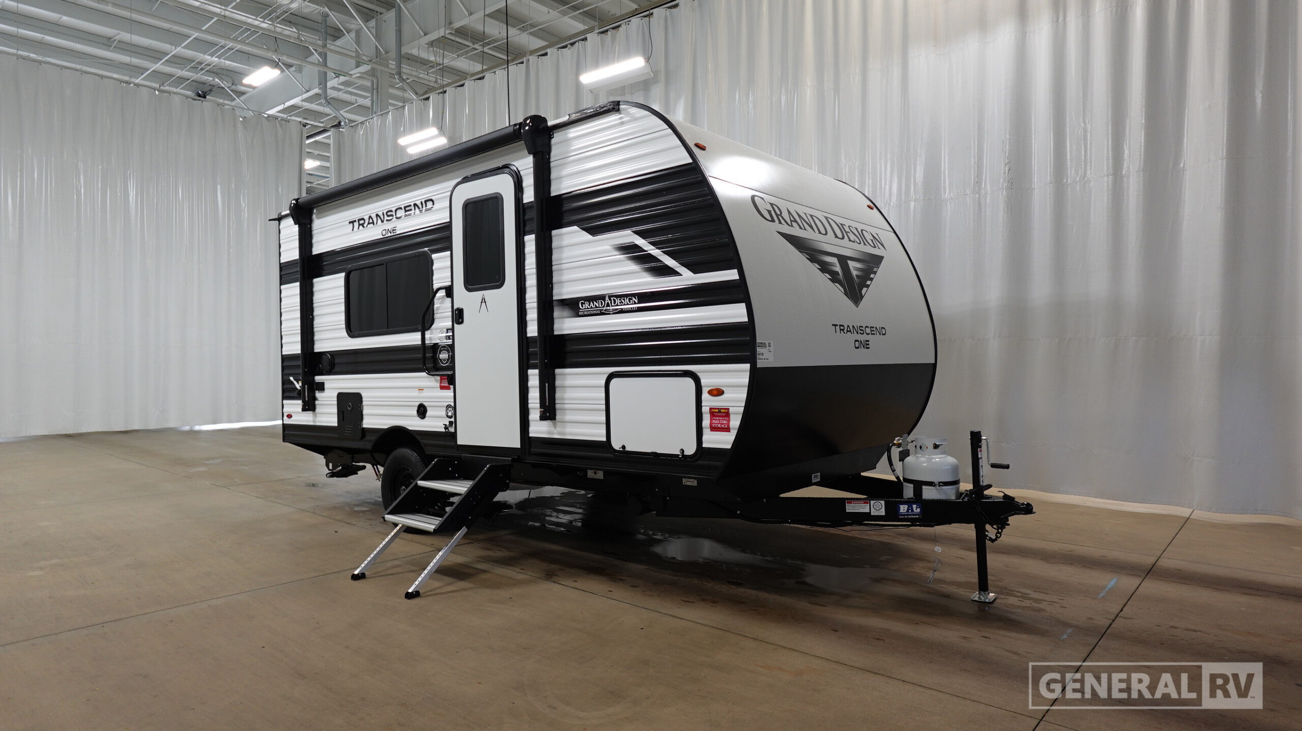2027 Grand Design TRANSCEND-ONE 151RB in birch run MI