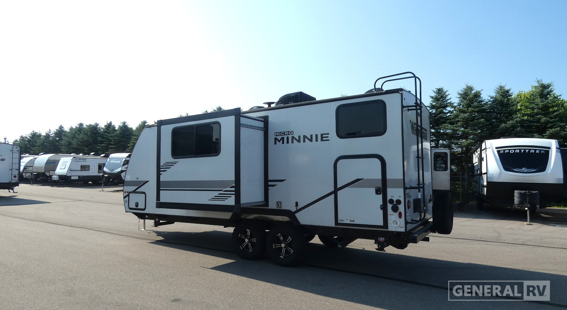 2022 Winnebago MICRO MINNIE 2306BHS in wayland MI