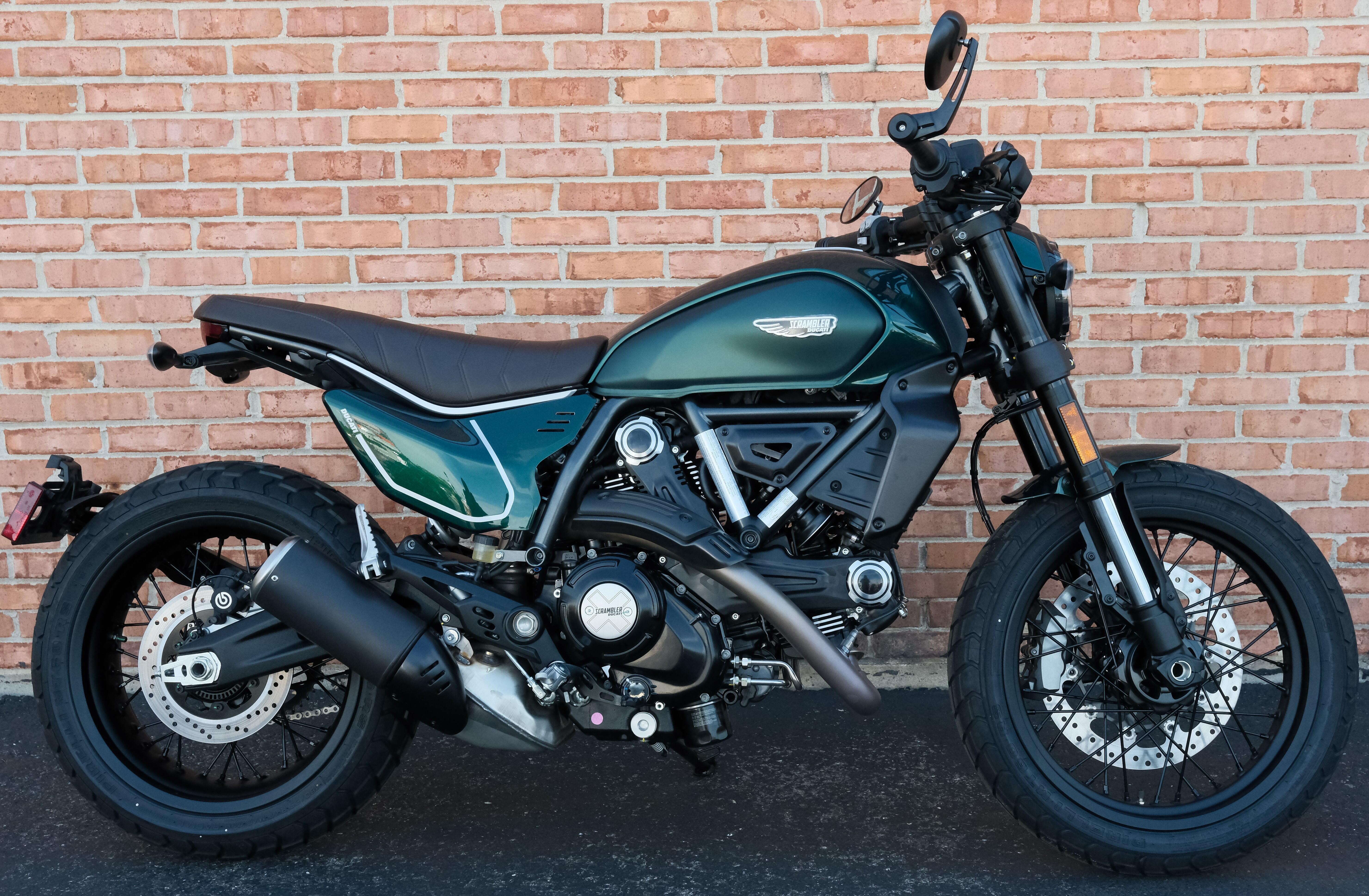 2026 Ducati Scrambler Nightshift Emerald Green NIGHTSHIFT in Villa Park, IL