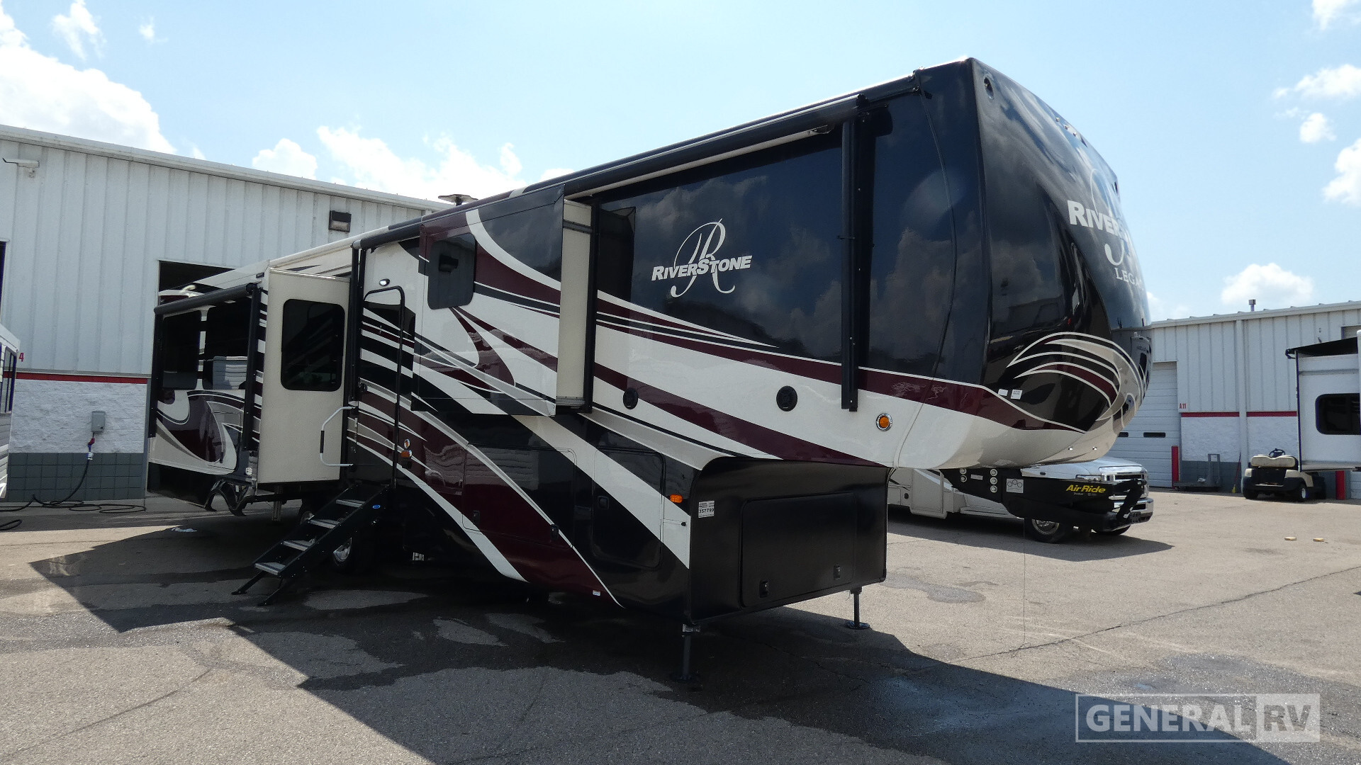 2018 Forest River RIVERSTONE LEGACY 38FB2 in brownstown MI