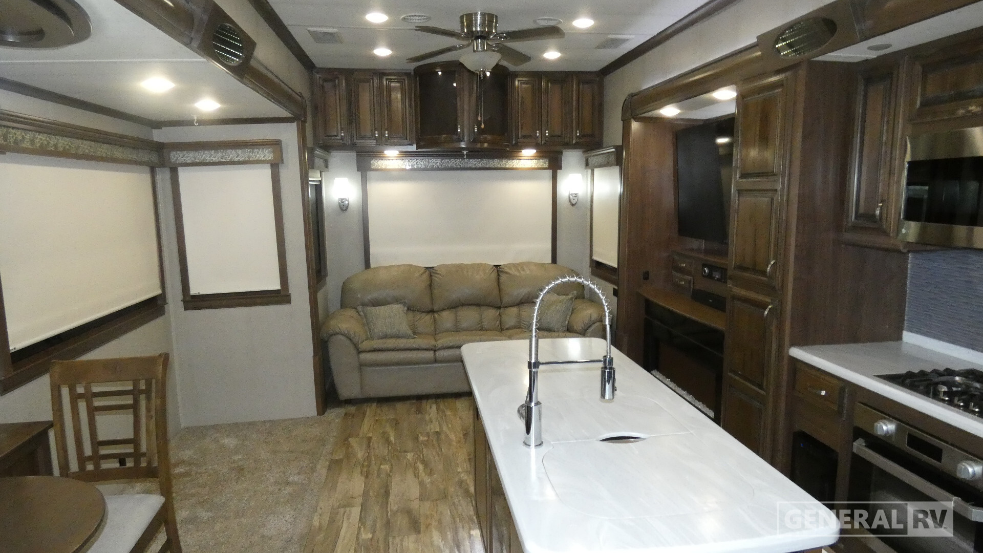 2018 Forest River RIVERSTONE LEGACY 38FB2 in brownstown MI
