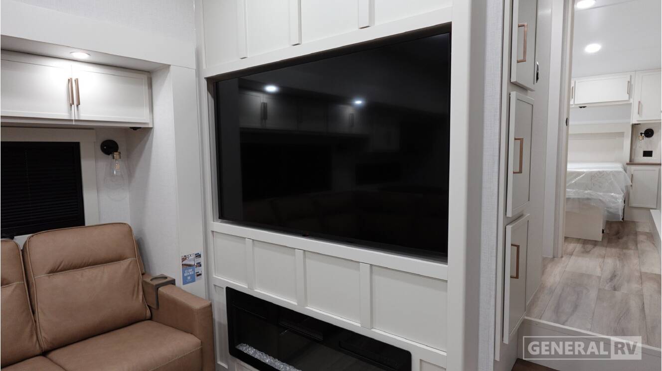 A photo of this 2027 Brinkley MODEL Z 3210