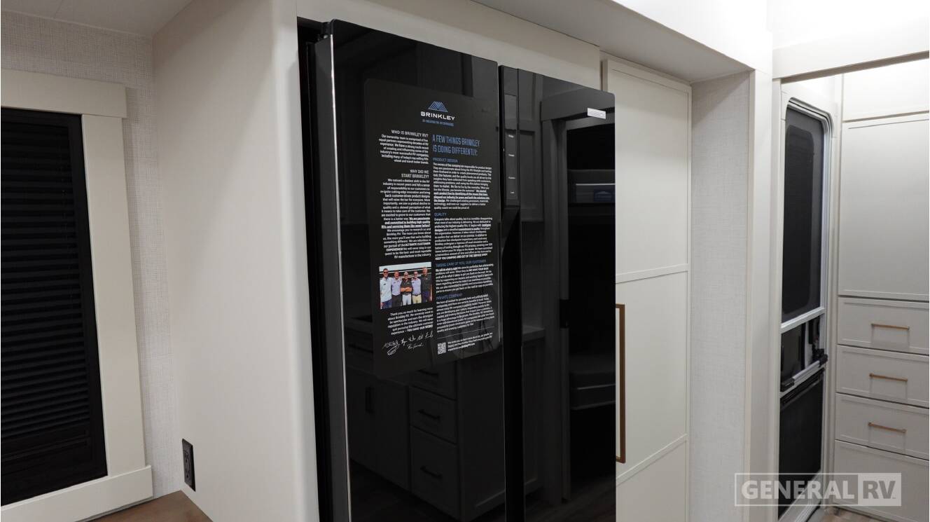 A photo of this 2027 Brinkley MODEL Z 3210