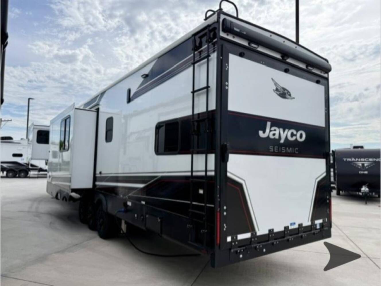 A photo of this 2026 Jayco Seismic 395