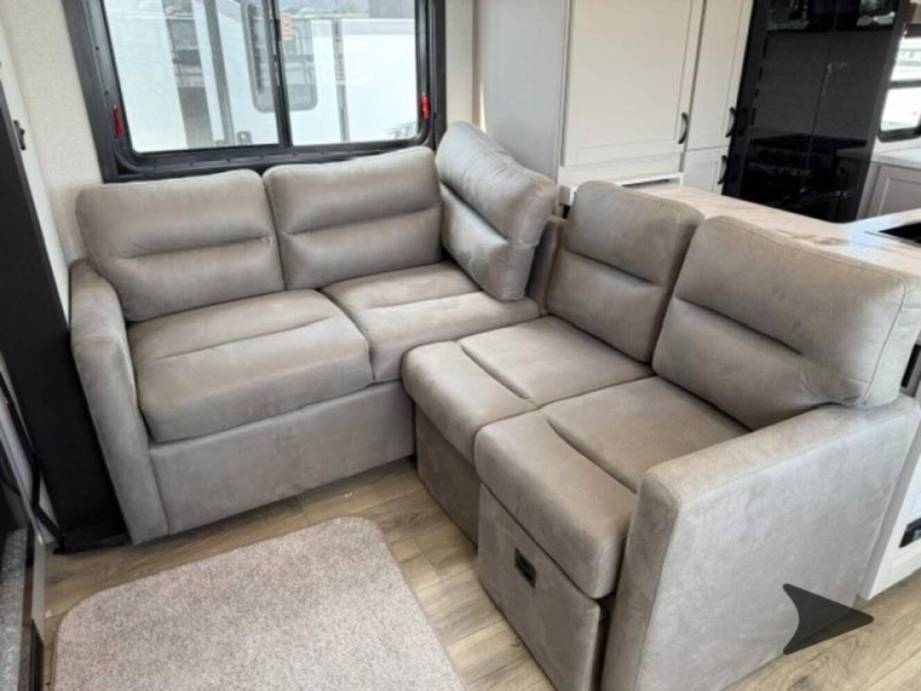 A photo of this 2026 Jayco Seismic 395