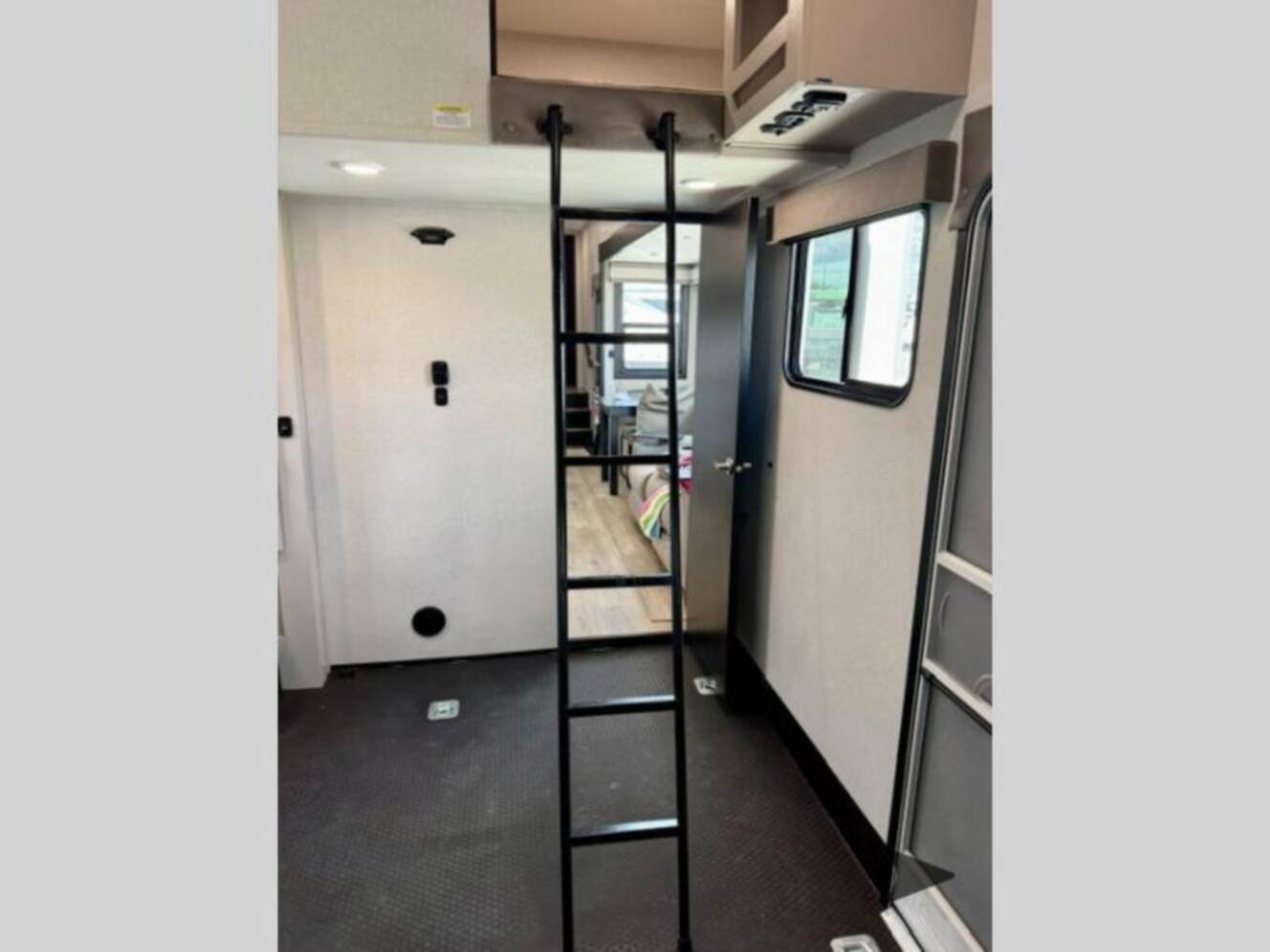 A photo of this 2026 Jayco Seismic 395
