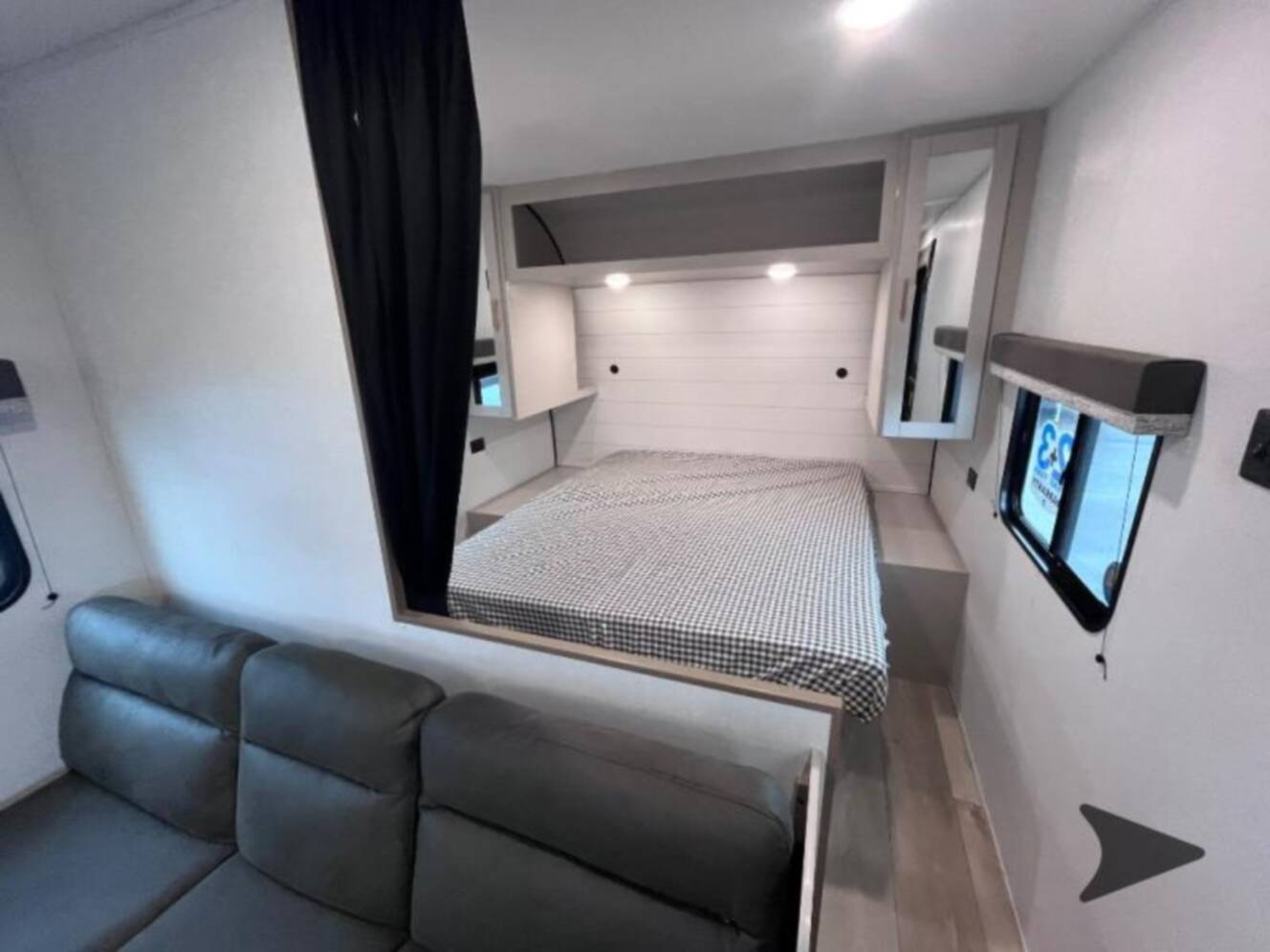A photo of this 2027 Jayco Jay Flight SLX 260BHW