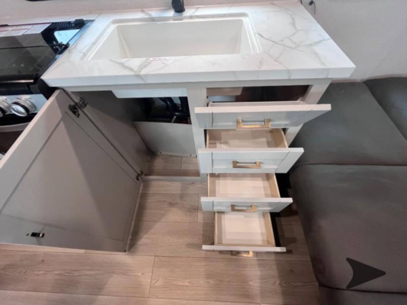 A photo of this 2027 Jayco Jay Flight SLX 260BHW