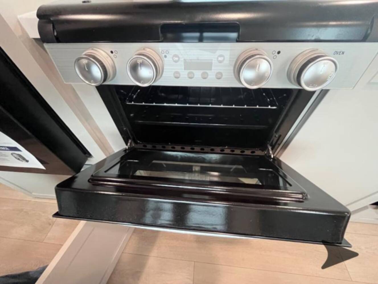 A photo of this 2027 Jayco Jay Flight SLX 260BHW