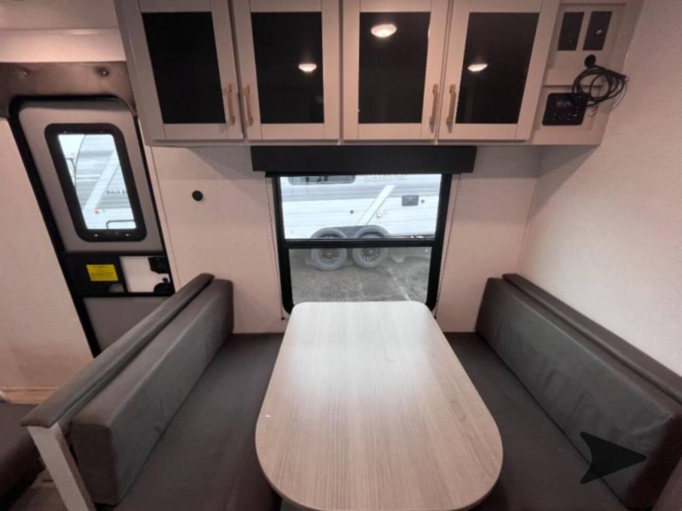 A photo of this 2027 Jayco Jay Flight SLX 260BHW