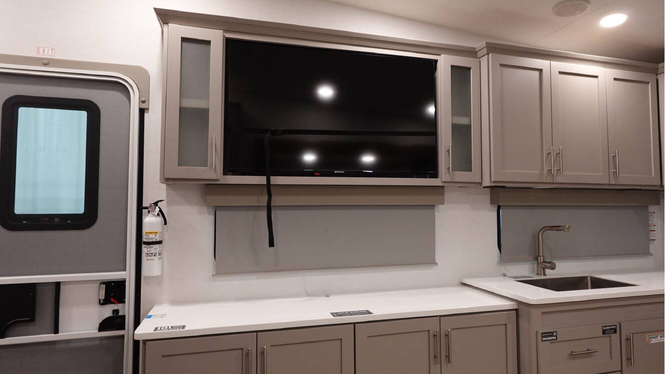 A photo of this 2026 Alliance Rv AVENUE 29BH