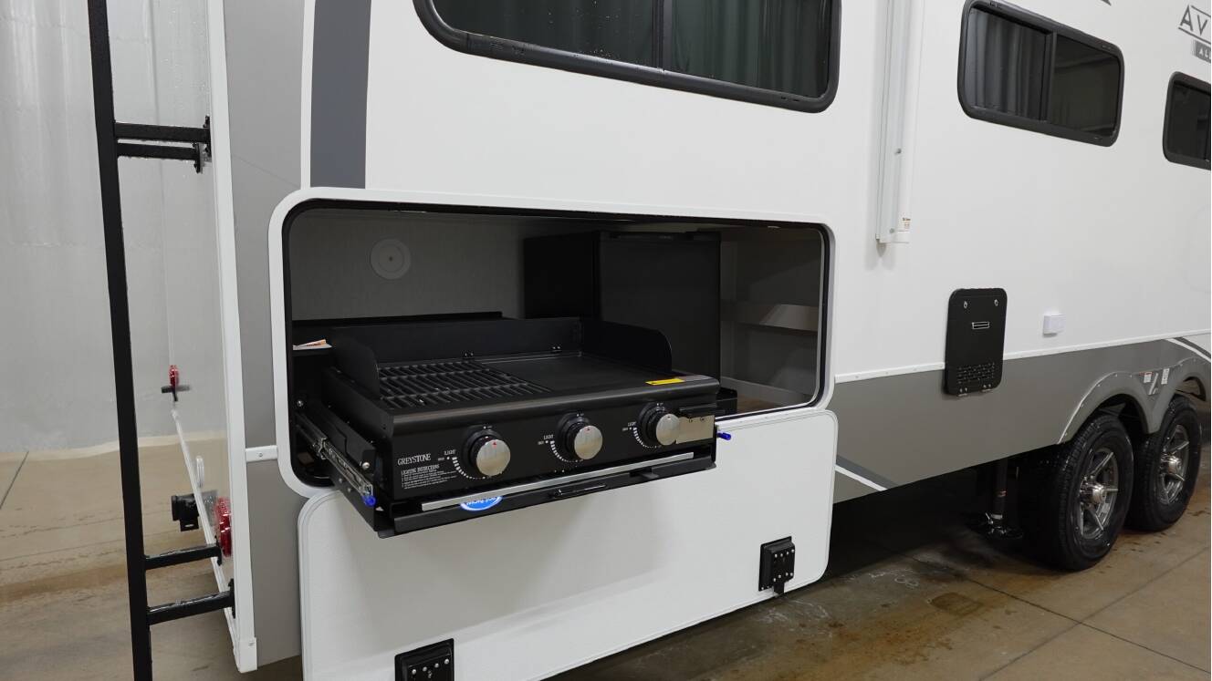 A photo of this 2026 Alliance Rv AVENUE 29BH