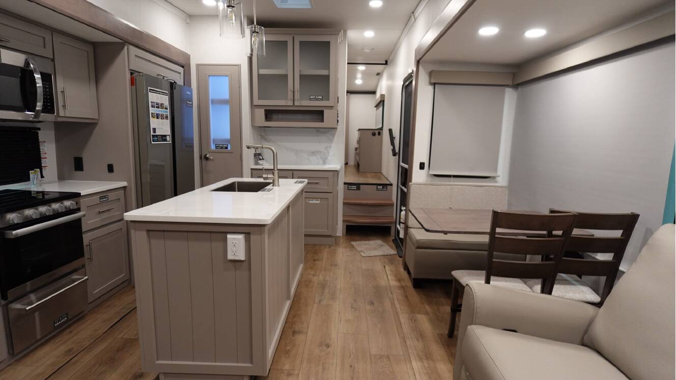 A photo of this 2026 Alliance Rv AVENUE 32RLS