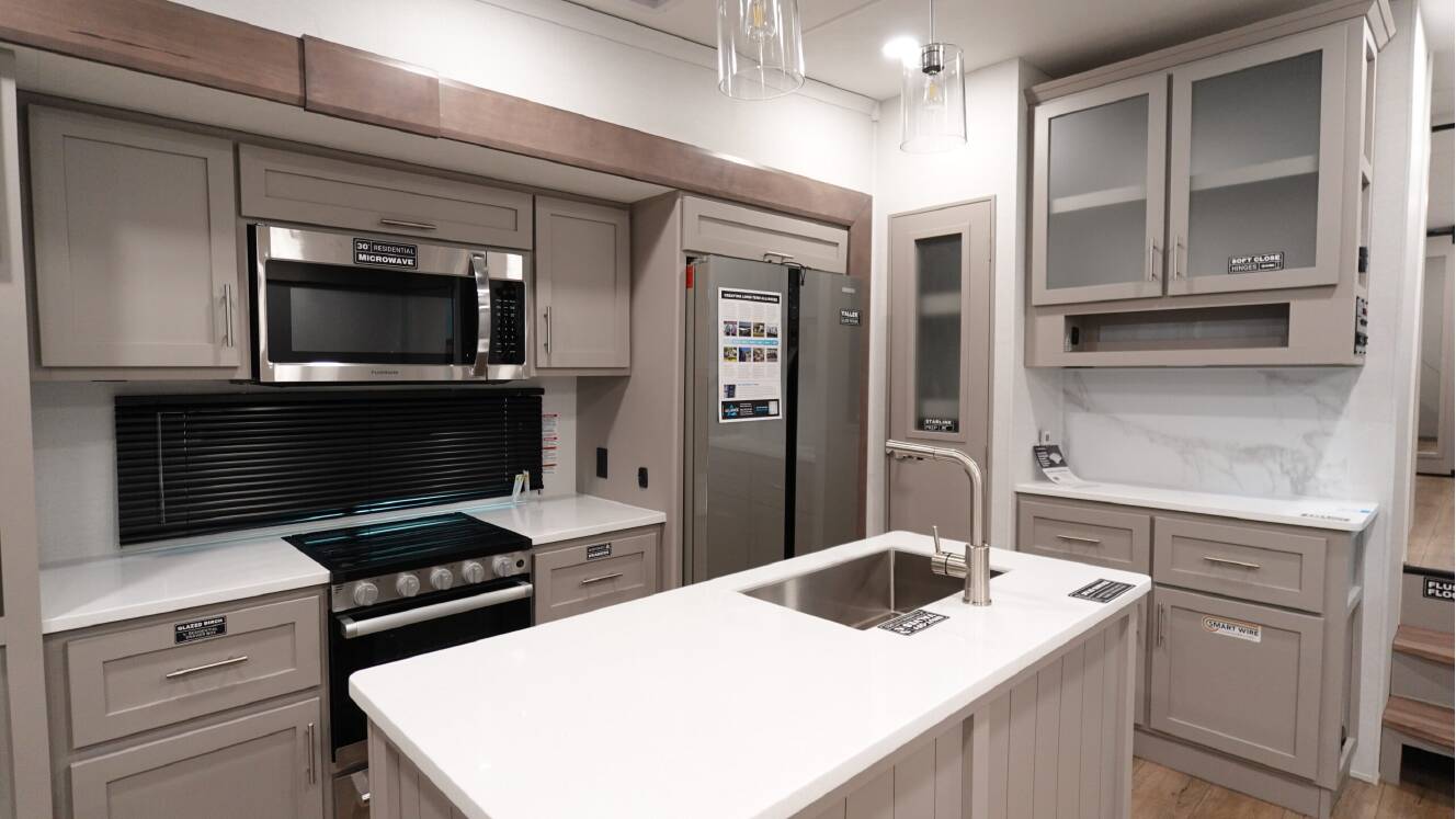 A photo of this 2026 Alliance Rv AVENUE 32RLS