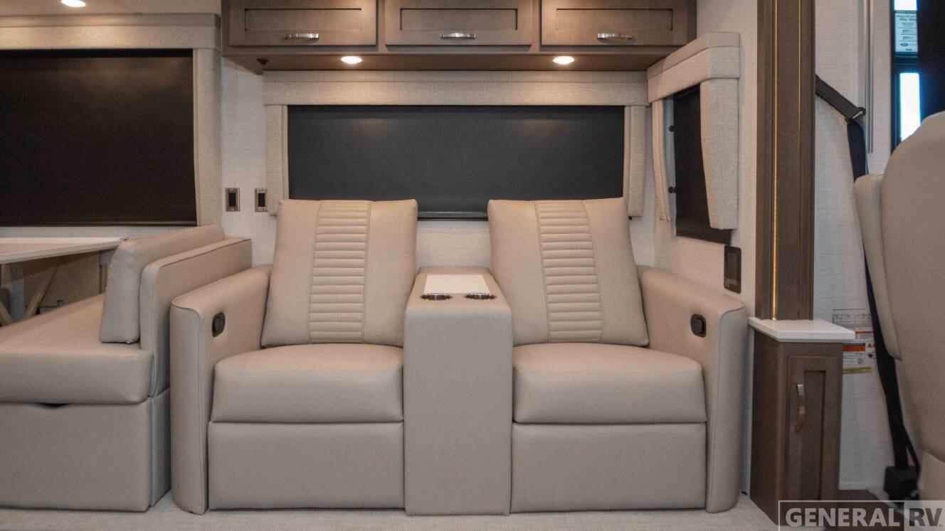 A photo of this 2026 Newmar BAY STAR 3626