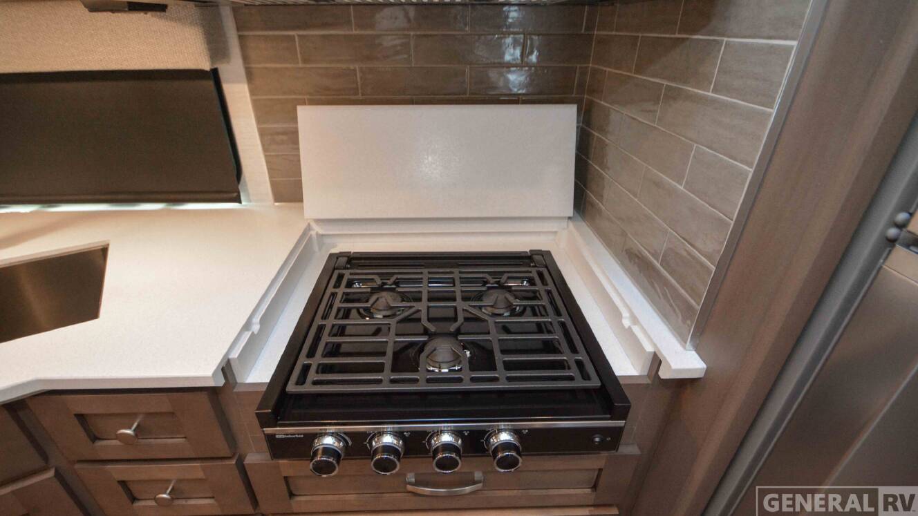 A photo of this 2026 Newmar BAY STAR 3626